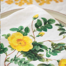 Load image into Gallery viewer, Set of 6 Yellow Flowers Napkins
